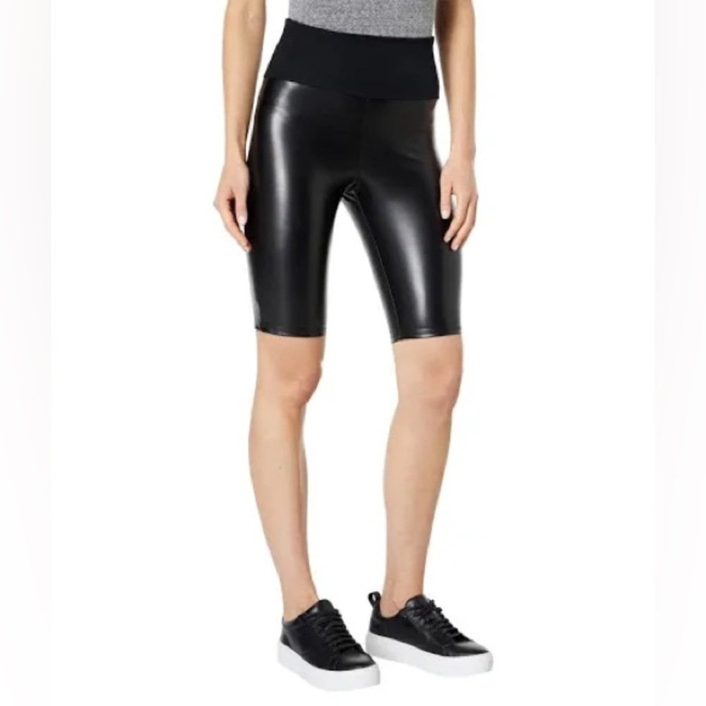 Assets by Spanx faux leather biker shorts women’s size Large very black new nwt - Picture 1 of 12